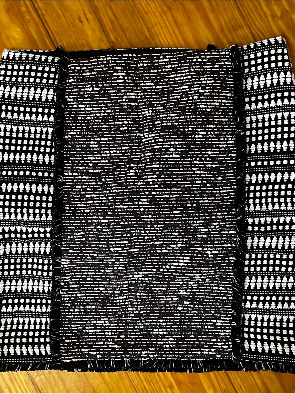 LOFT Black and White Textured Pencil Skirt
